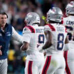 Video: Mike Vrabel shares message to distraught Patriots after Super Bowl loss