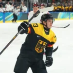 Bruins call up former 1st-round pick Lukas Reichel on emergency basis